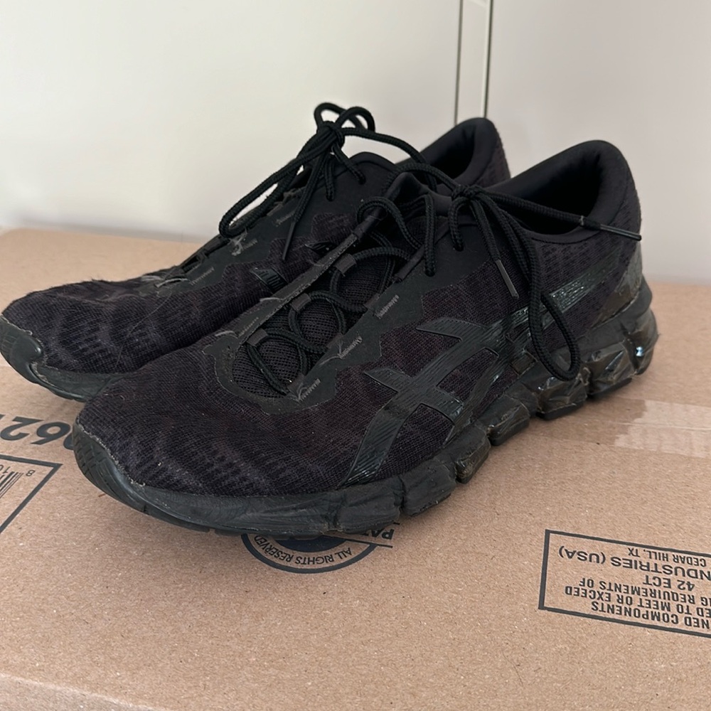 ASICS gel-quantam 180